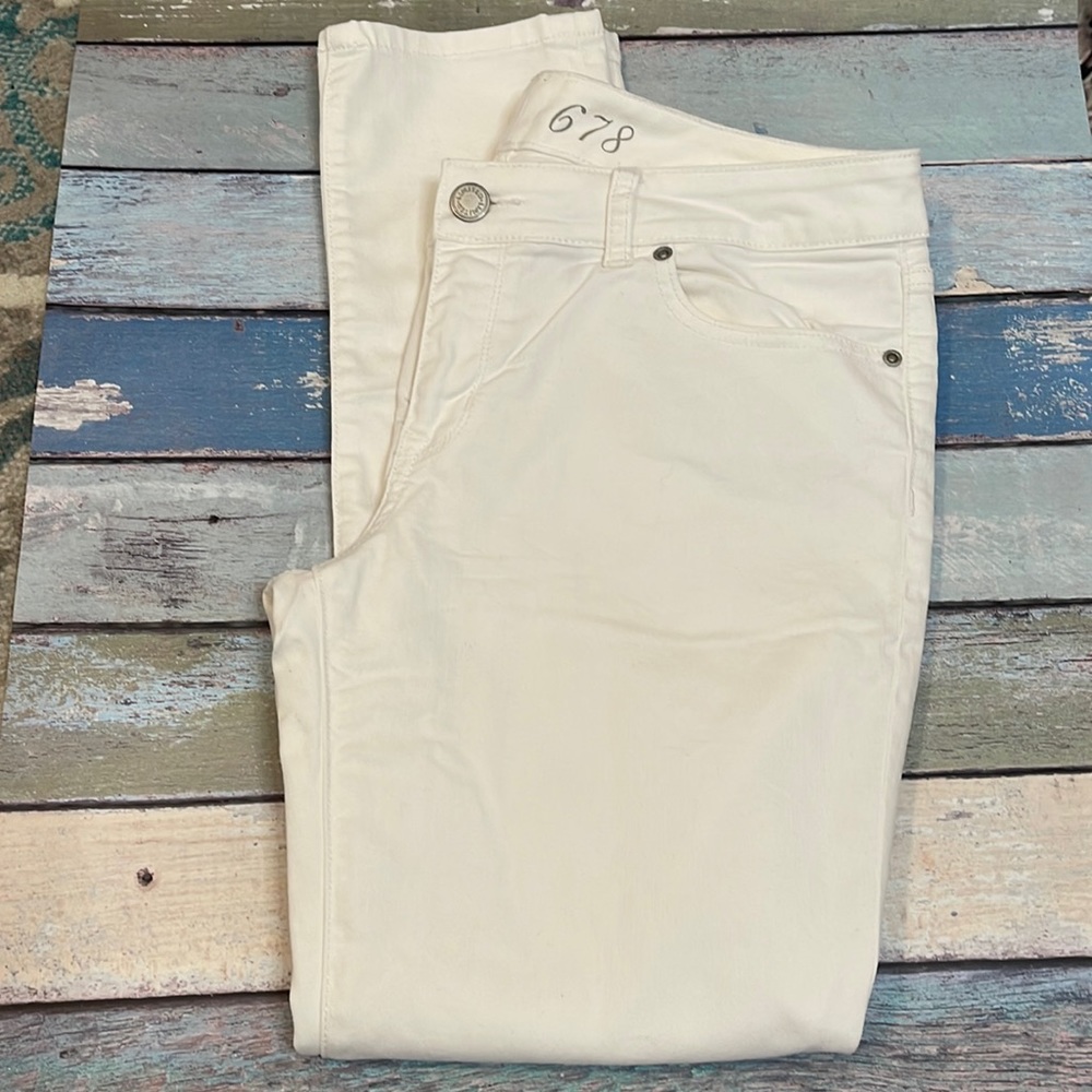 The LIMITED, 678 Style Skinny White Jeans, size 12, like new!